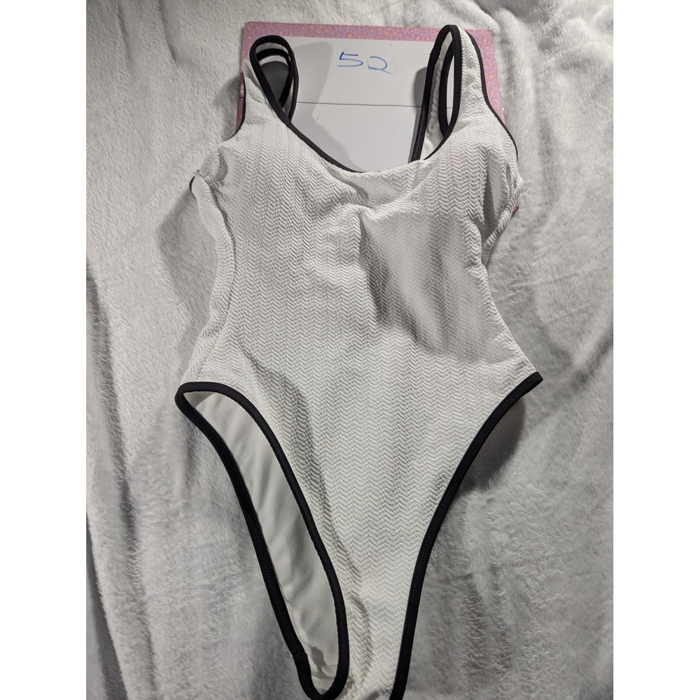 No Boundaries Swimsuit Women S White New Cheeky High Leg 1-Piece Textured